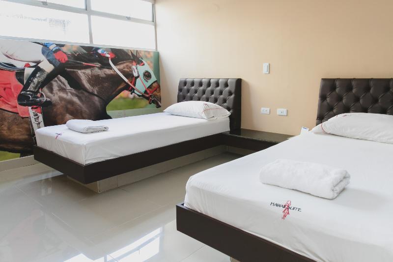 3H Hotel Centro Historico Medellin Ngoại thất bức ảnh